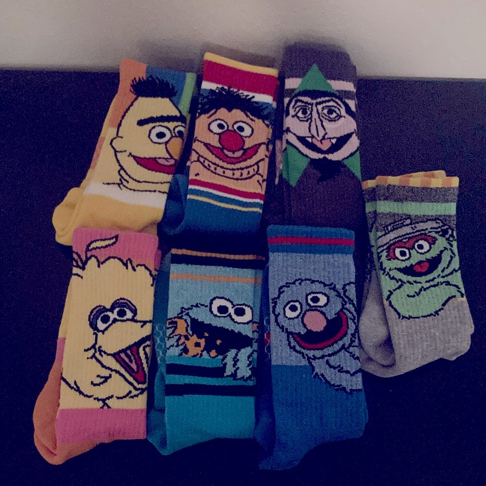 Bombas Unisex Size Large Sesame Street Socks